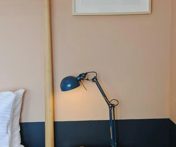 Champagne Vibes In - By Misha's Place 5c